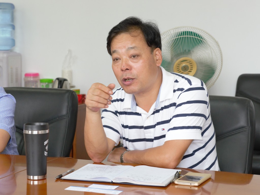 公司经理杨魁