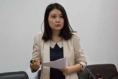 华南理工大学suncitygroup太阳新城在读硕士张艺冰做演讲